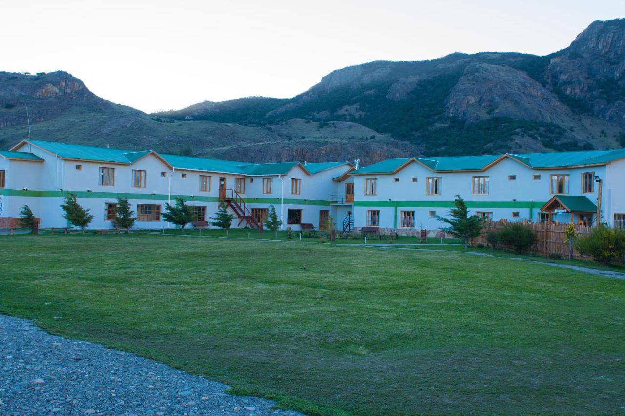 Hostel Pioneros del Valle El Chaltén Exterior foto